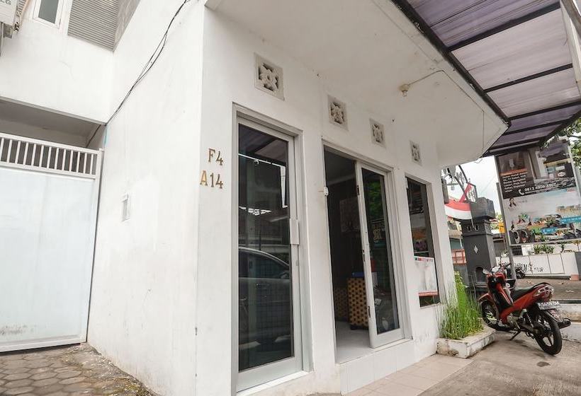 Hotel Airy Eco Syariah Sawojajar Danau Tondano Raya F4 Malang