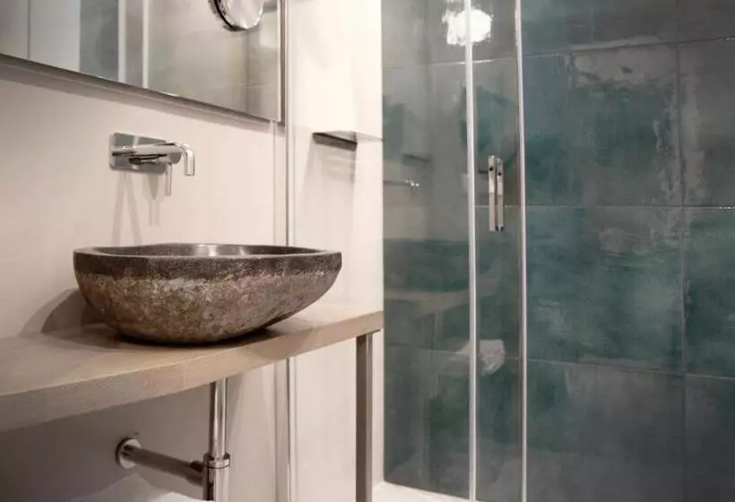 Hotelli Colonna 24 Luxury Room In Portovenere Near 5 Terre