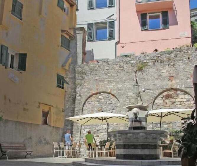 Отель Colonna 24 Luxury Room In Portovenere Near 5 Terre