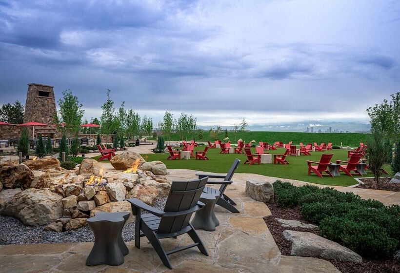 בית מלון כפרי Gaylord Rockies Resort & Convention Center