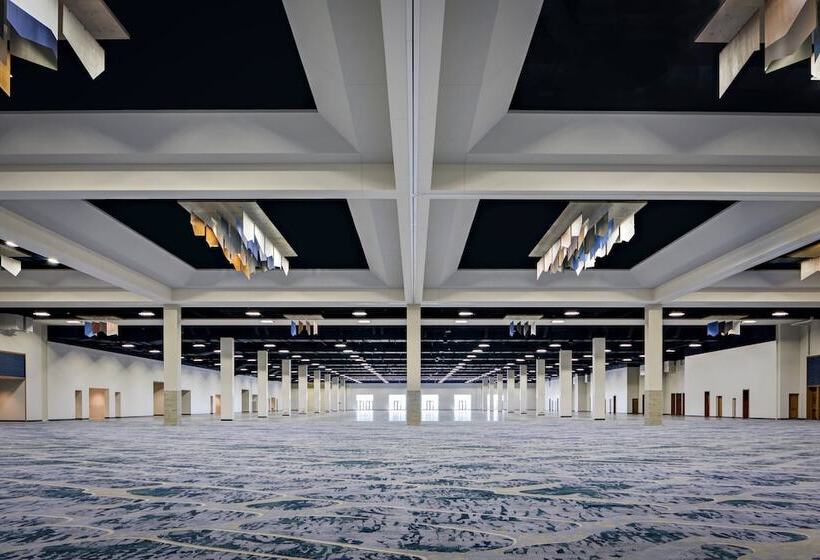 בית מלון כפרי Gaylord Rockies Resort & Convention Center