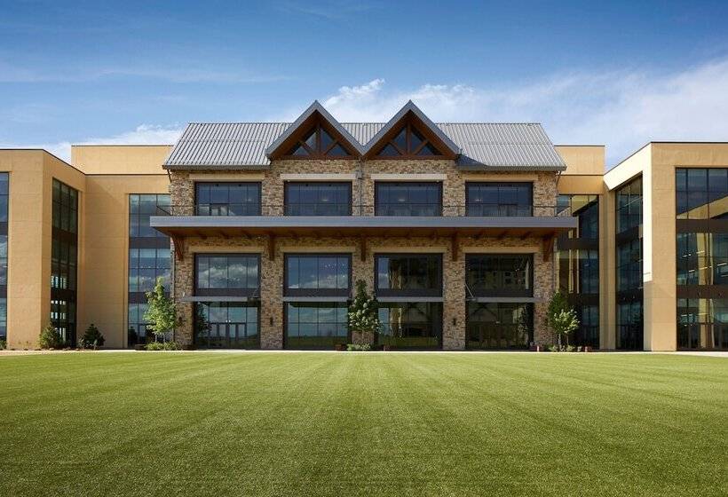 בית מלון כפרי Gaylord Rockies Resort & Convention Center