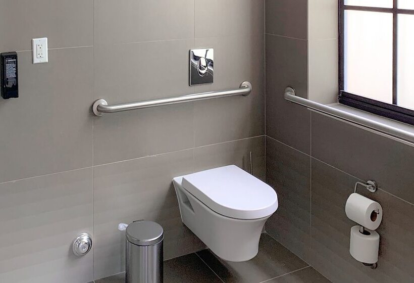 هتل Generator Miami