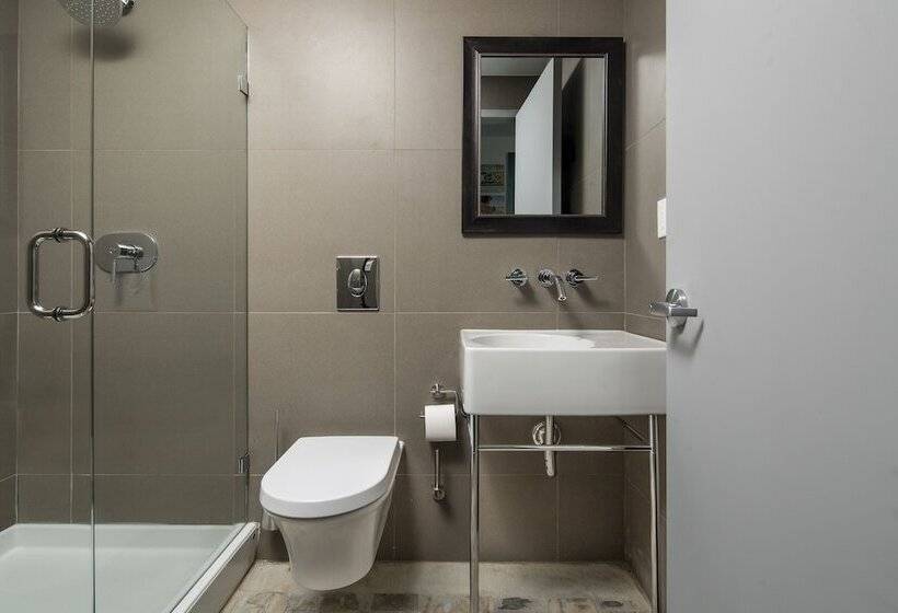 هتل Generator Miami