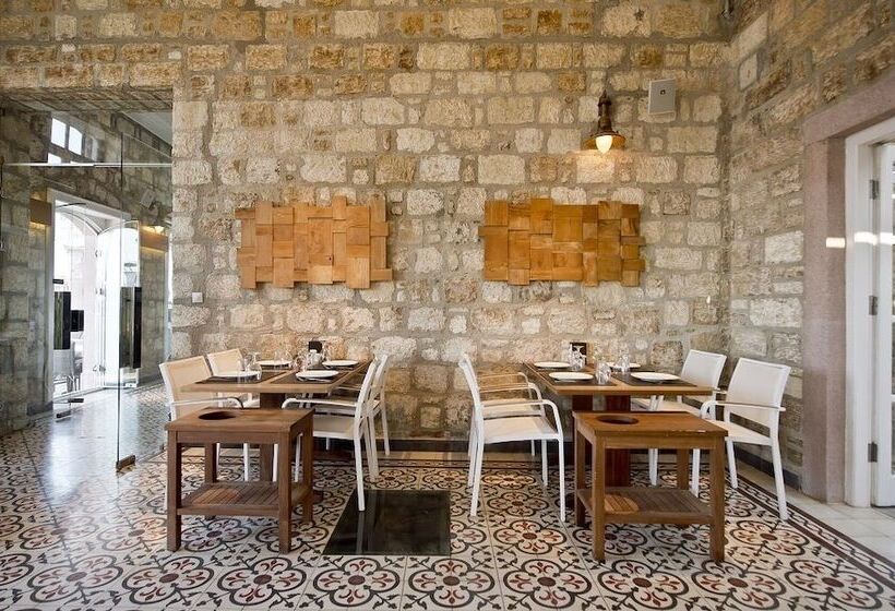 هتل Gümrük Urla