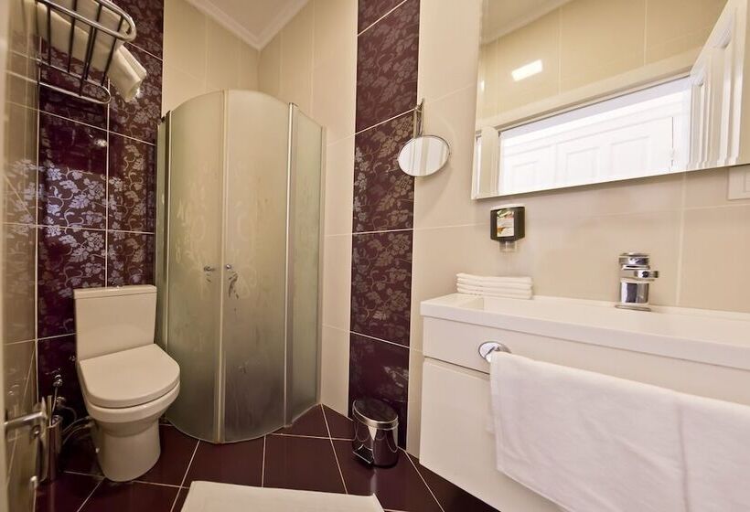 هتل Gümrük Urla