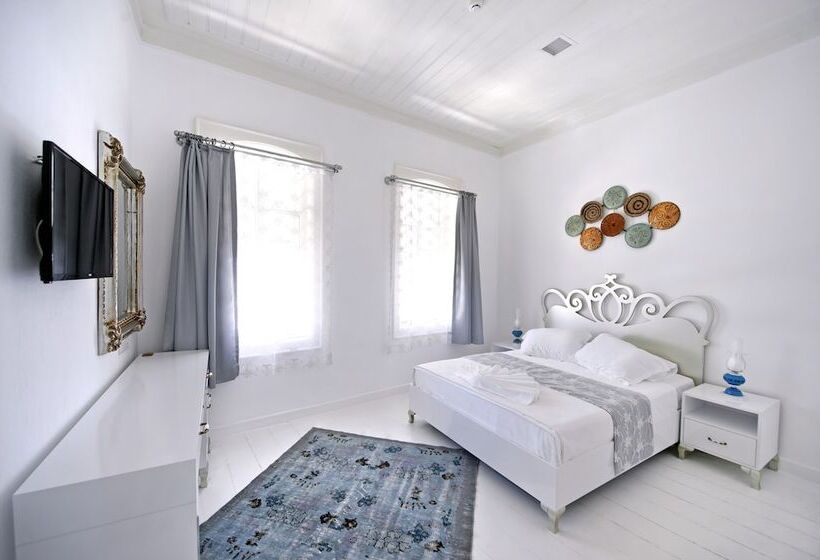 هتل Gümrük Urla