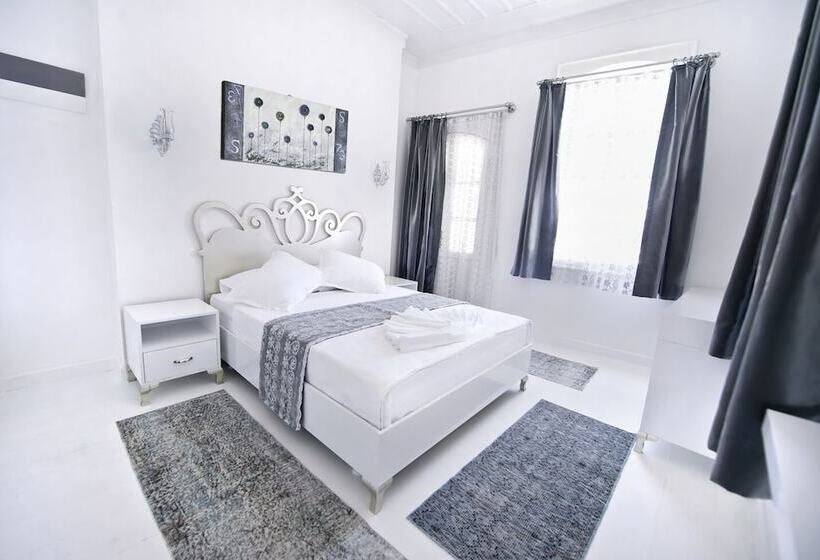 هتل Gümrük Urla