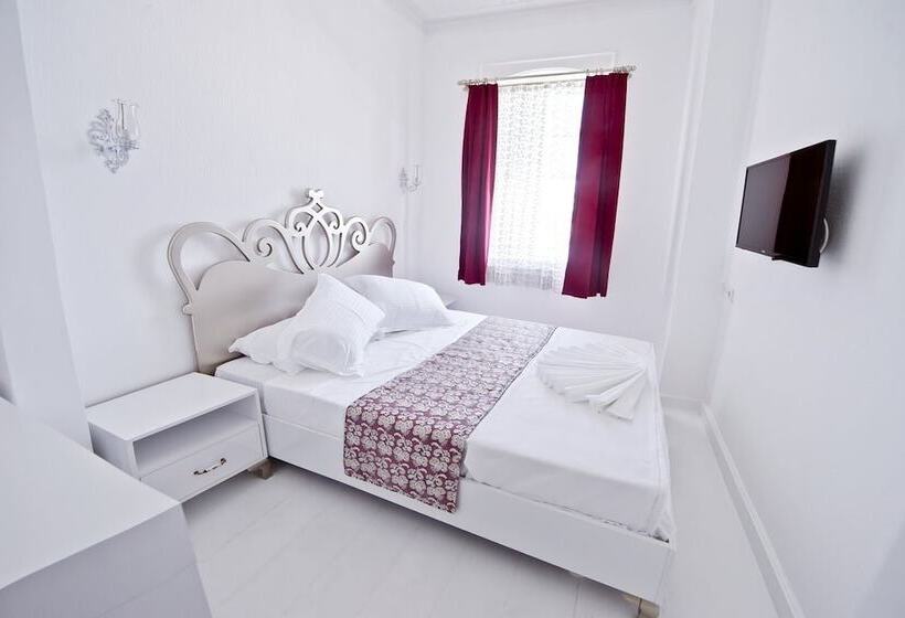 هتل Gümrük Urla