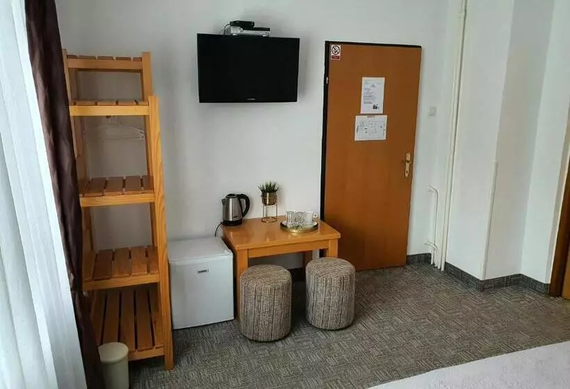 Hotelli Guesthouse Kovačević