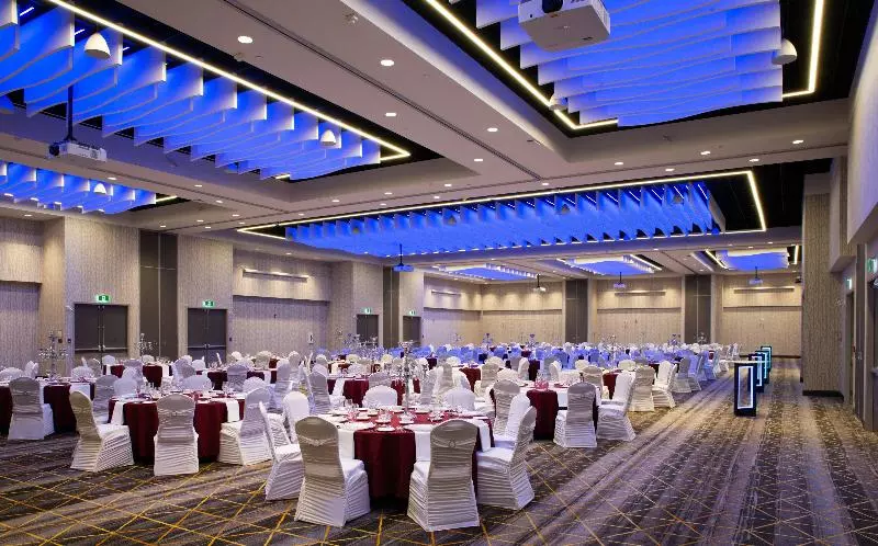ホテル Holiday Inn Edmonton South   Evario Events, An Ihg