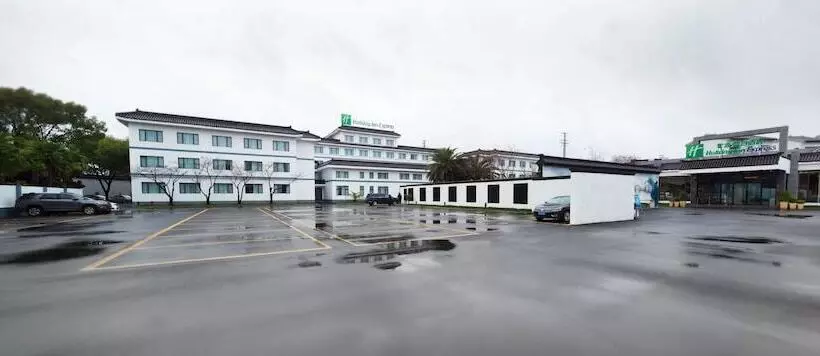 Hotelli Holiday Inn Express Suzhou Zhouzhuang Ancient Town By Ihg