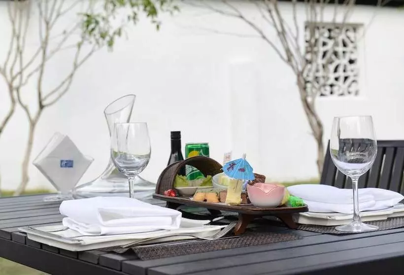 Hotelli Holiday Inn Express Suzhou Zhouzhuang Ancient Town By Ihg