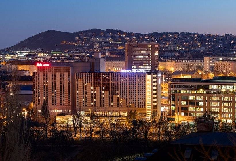 בית מלון כפרי Ibis Budapest Castle Hill