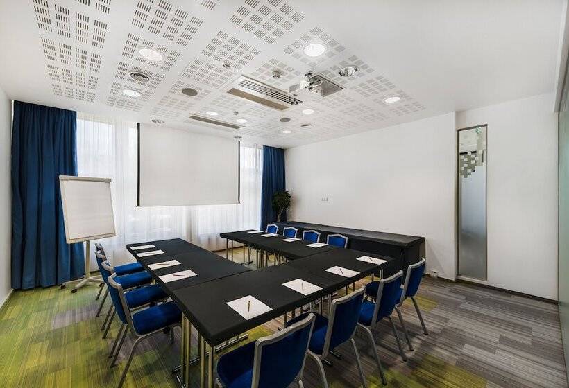 בית מלון כפרי Ibis Budapest Castle Hill