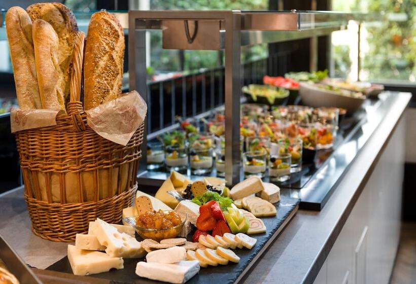 בית מלון כפרי Ibis Budapest Castle Hill