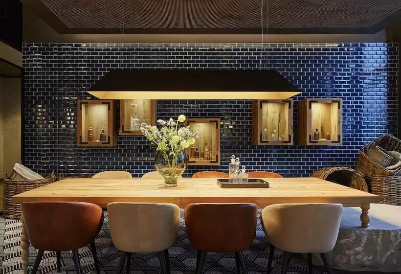 ホテル Indigo Berlin East Side Gallery