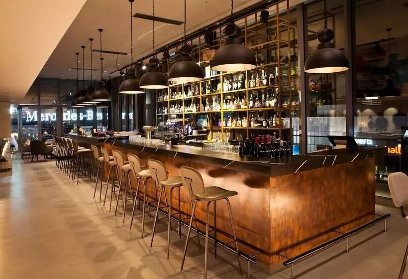 ホテル Indigo Berlin East Side Gallery