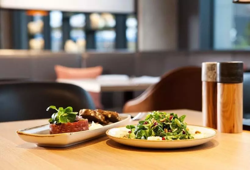 ホテル Indigo Berlin East Side Gallery