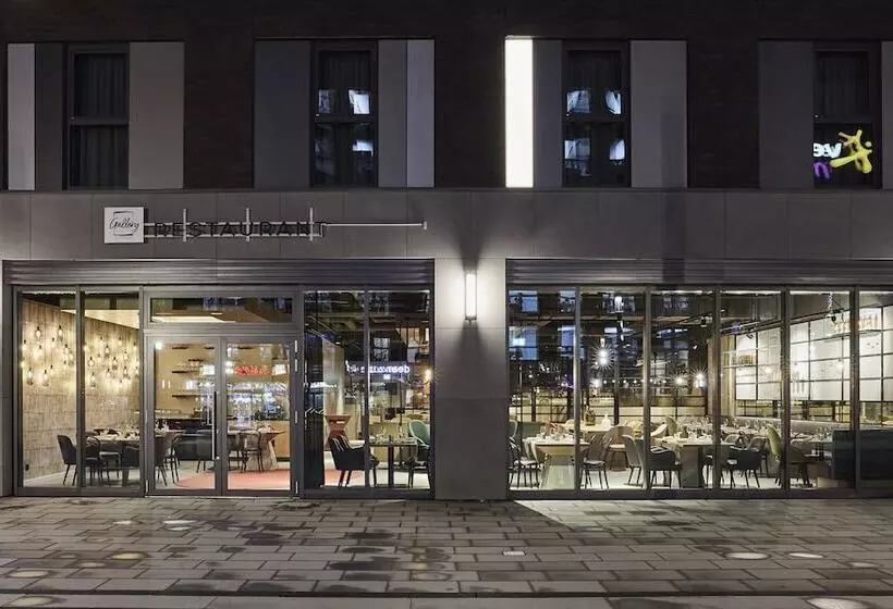 ホテル Indigo Berlin East Side Gallery