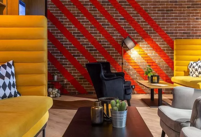 ホテル Park Inn By Radisson Poznan