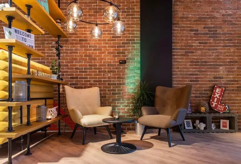 ホテル Park Inn By Radisson Poznan