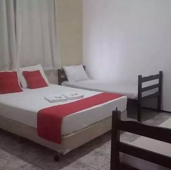 ホテル Pousada Nobre