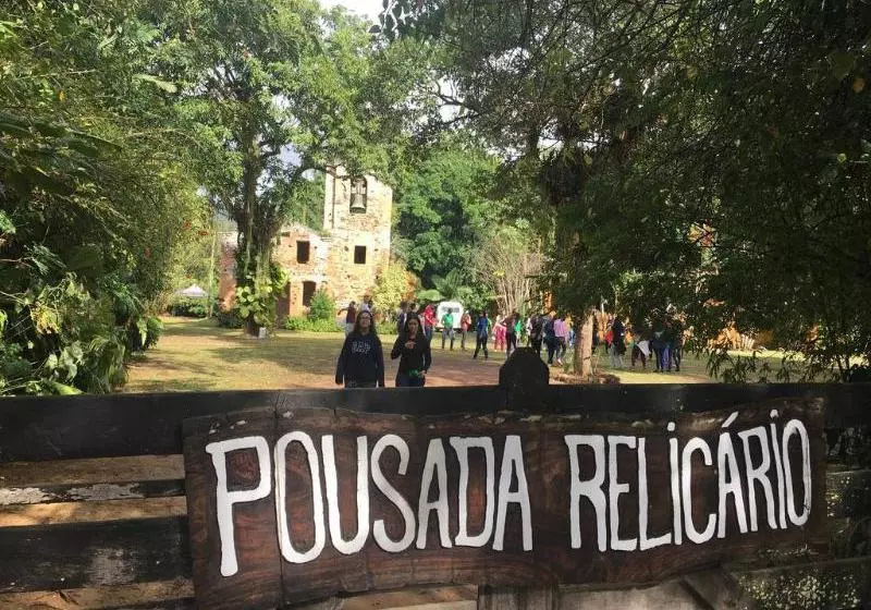 ホテル Pousada Relicario