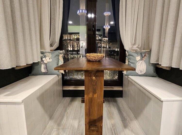 ホテル Taksim Landhouse