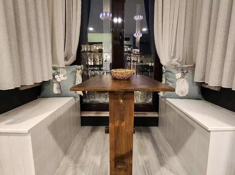 هتل Taksim Landhouse