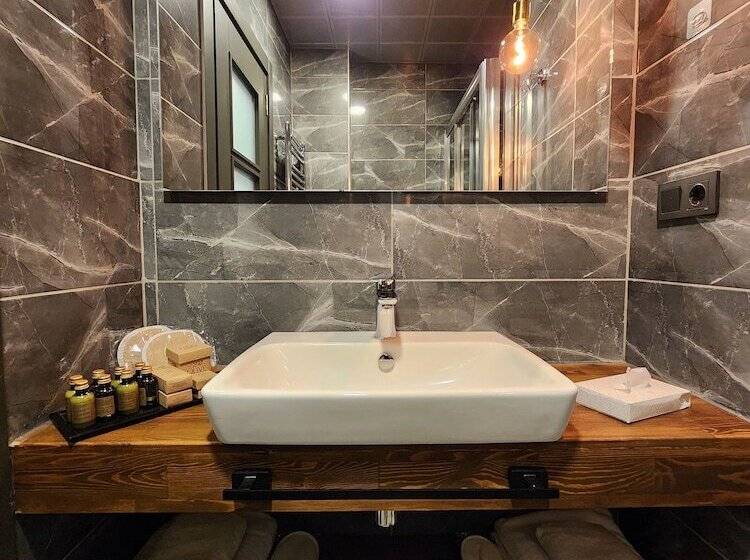 ホテル Taksim Landhouse