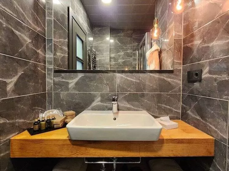 هتل Taksim Landhouse