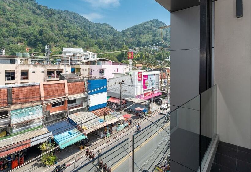 هتل Patong Bay Residence