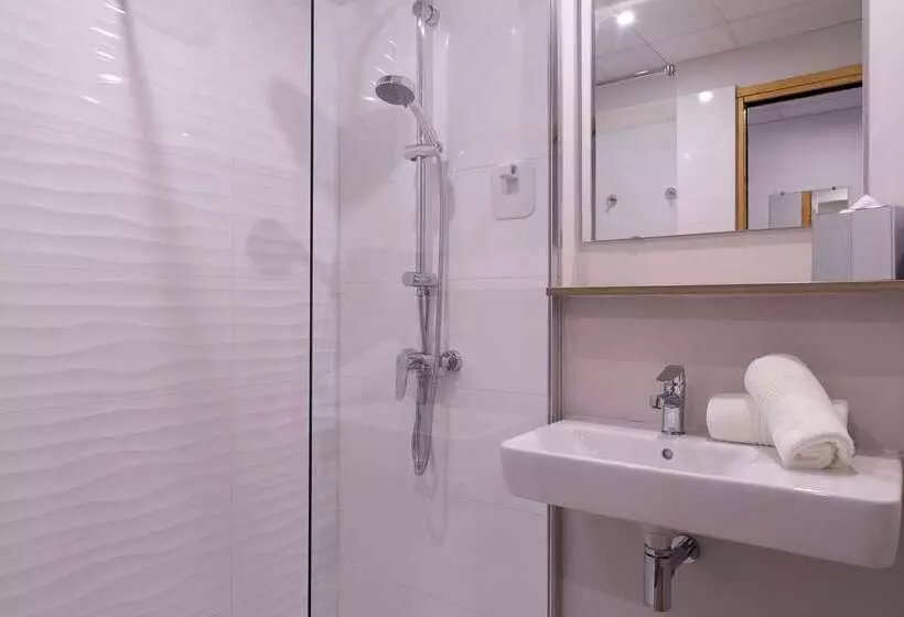 ホテル The Originals City, Hôtel De La Confluence, Agen Ouest