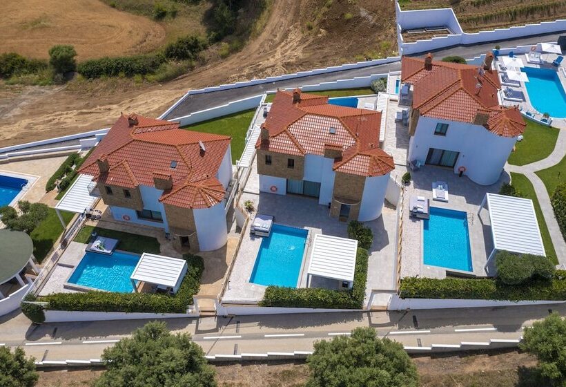 Villa D Oro   Luxury Villas & Suites