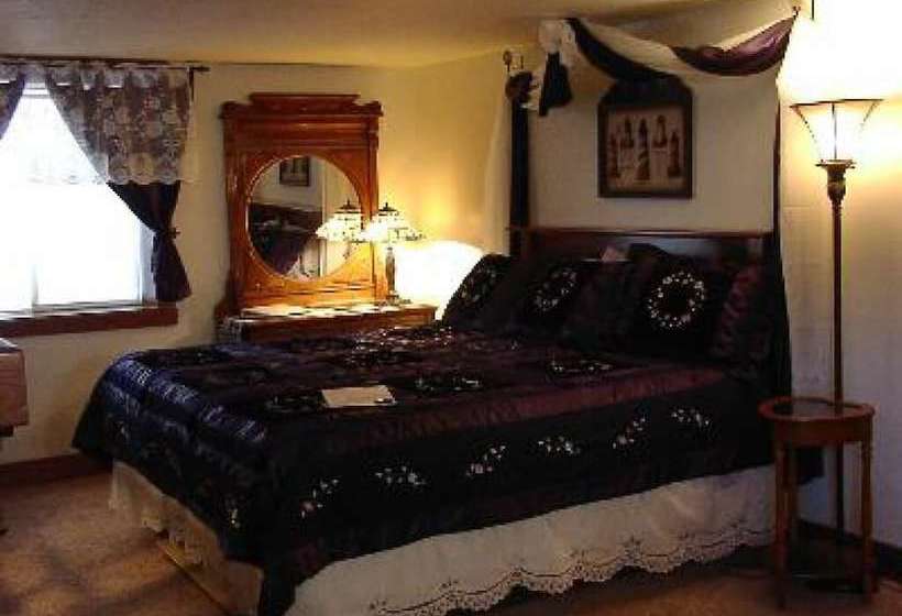 Bed and Breakfast Anniversary House