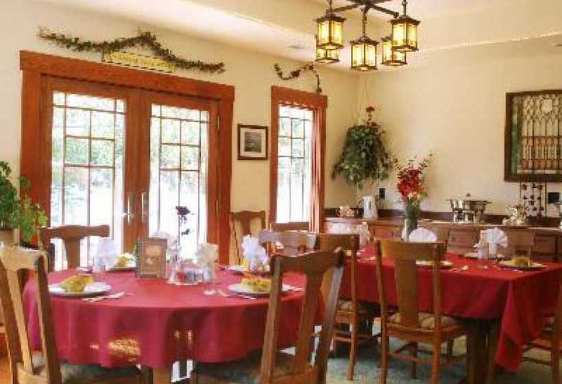 Bed and Breakfast Anniversary House