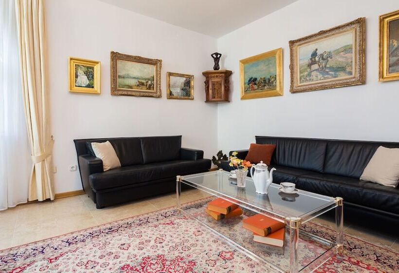 Apartment Sinjorina Leticia