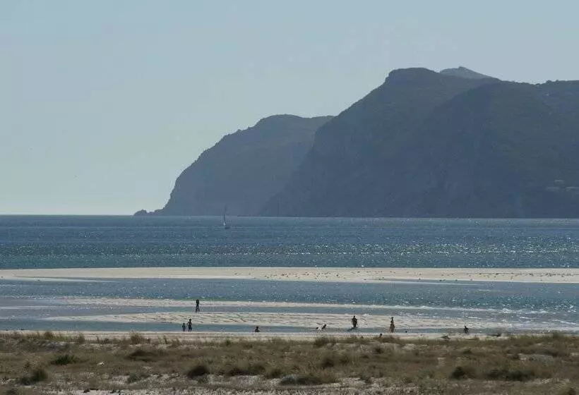 ホテル Aqualuz Troia Mar & Rio by The Editory