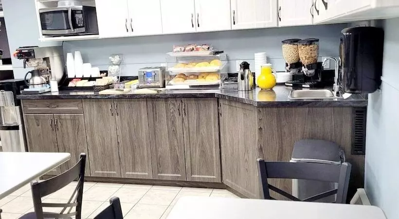 Hotelli Canadian Motor Inn