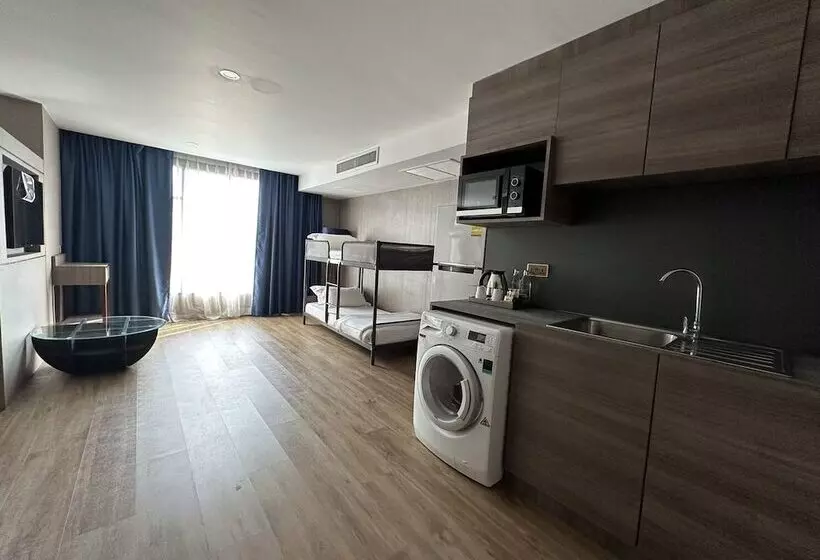 ホテル Glow Sukhumvit 5