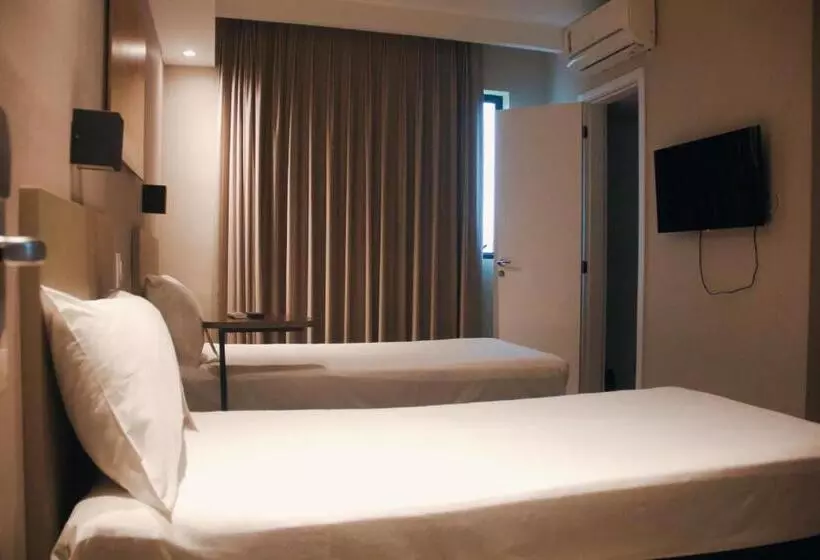 ホテル Ibis Styles Itauna