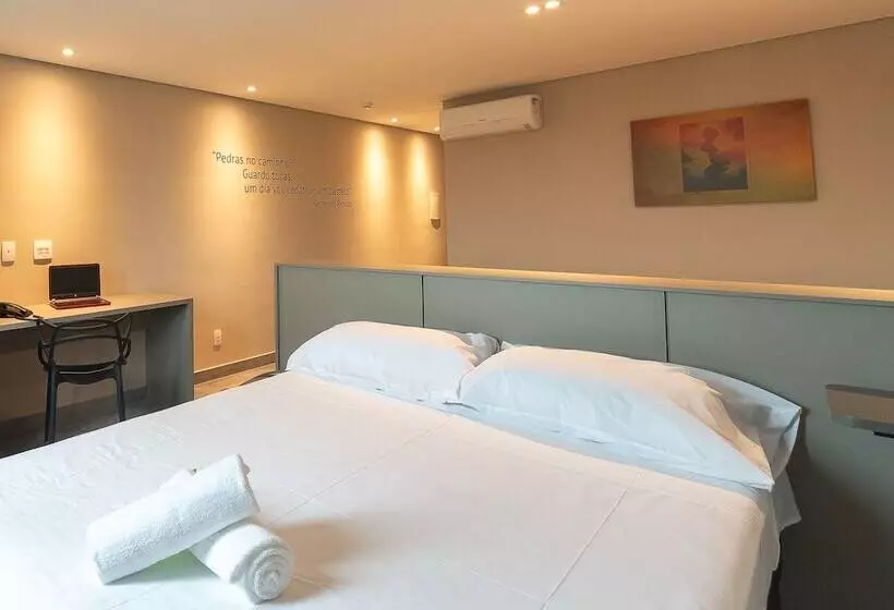 ホテル Ibis Styles Itauna