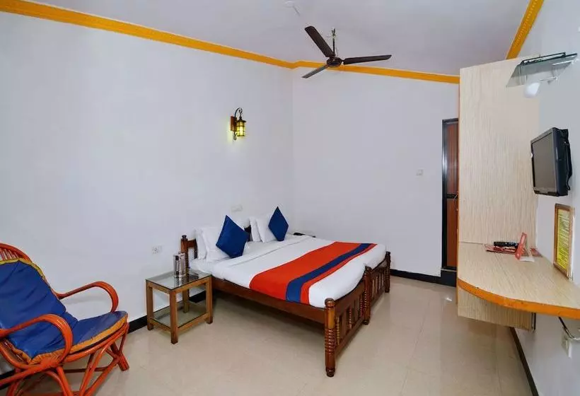 ホテル Traveller Guest House (tito’s Lane)