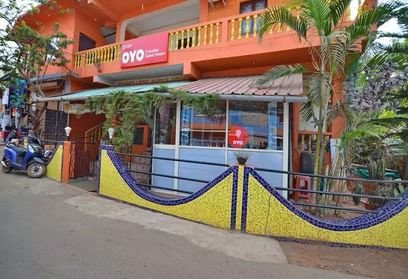 ホテル Traveller Guest House (tito’s Lane)