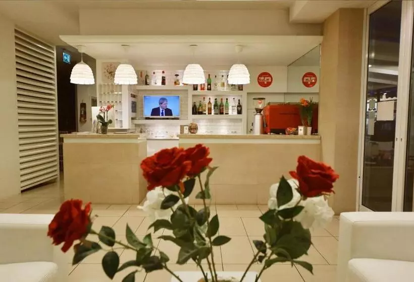 هتل Villa Edda