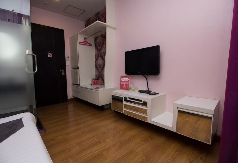 فندق Zen Rooms Basic Glitz Bangkok