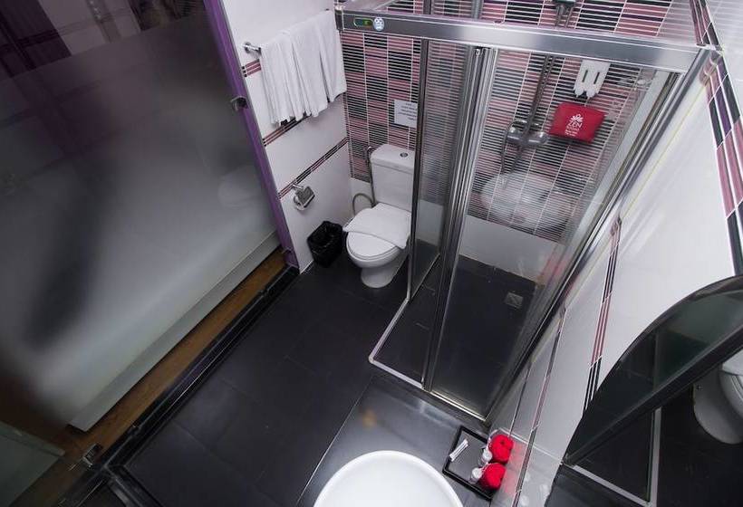 فندق Zen Rooms Basic Glitz Bangkok