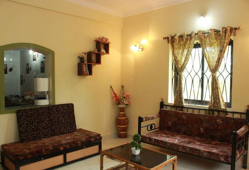 פנסיון Oyo Home 9358 Designer 1bhk