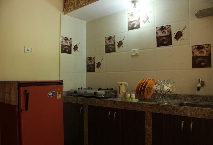 פנסיון Oyo Home 9358 Designer 1bhk